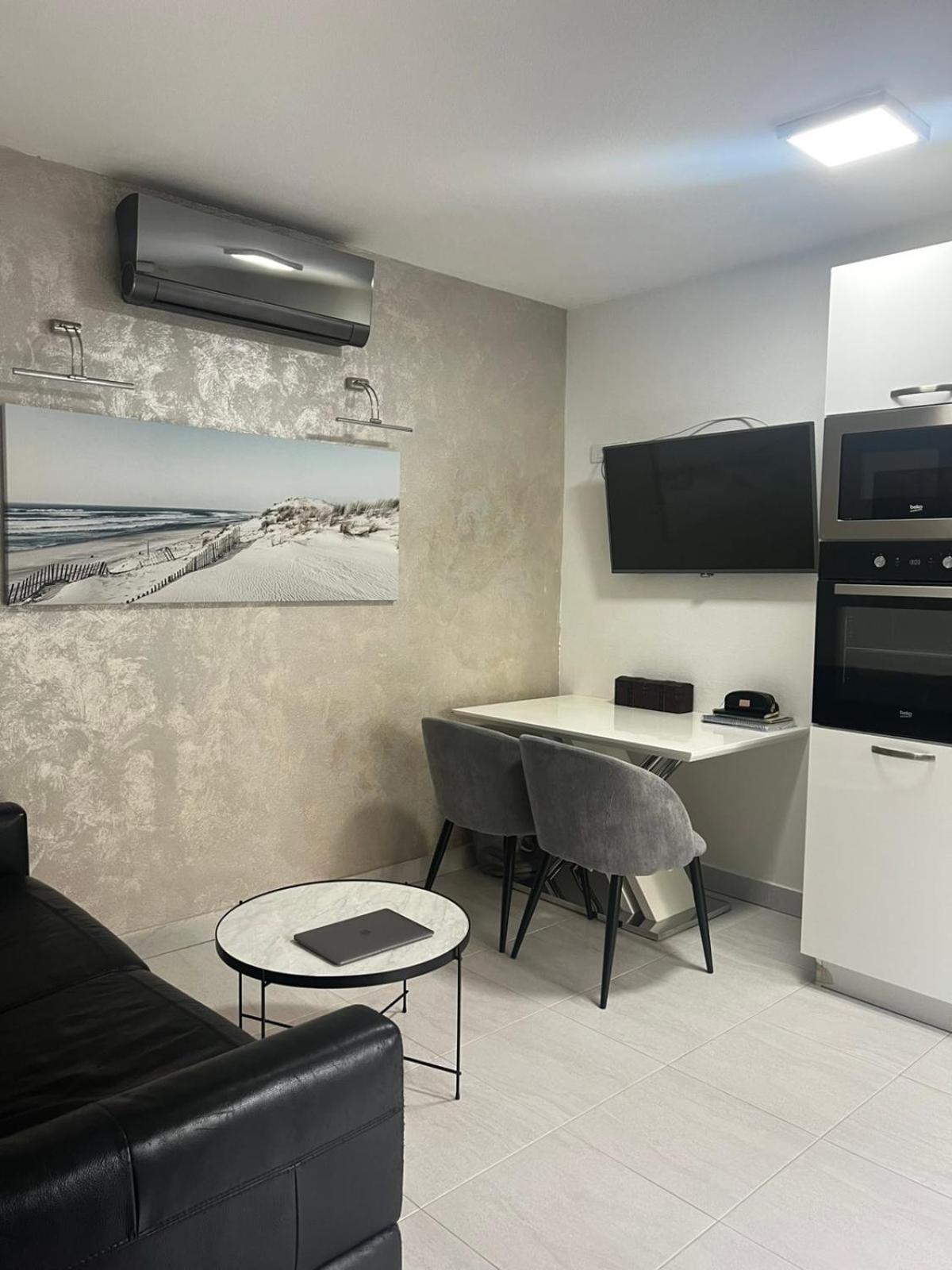 Olive Coast Apartments Herceg Novi Ngoại thất bức ảnh